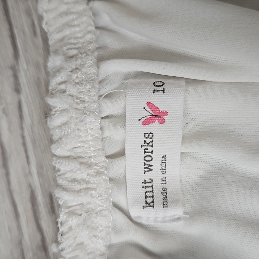 Jumper - Picture 2 of 2